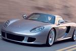 Porsche Carrera GT. Zrychlení 0-100 za 3,9 sekundy.