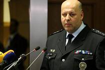 Ministr vnitra Radek John jmenoval 24. ledna v Praze novým policejním prezidentem Petra Lessyho (na snímku).