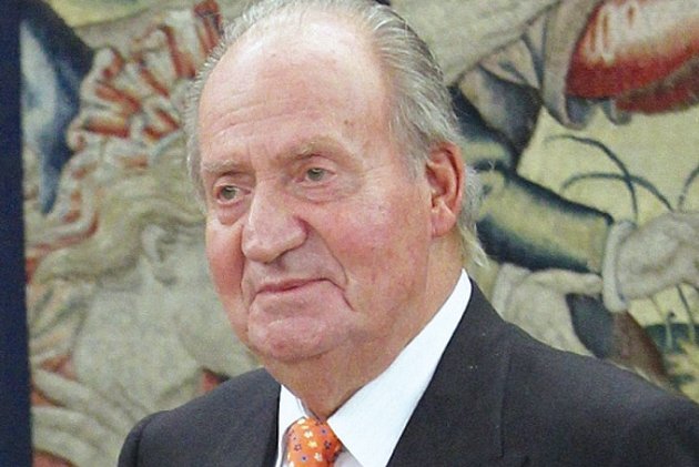 Španělský král Juan Carlos I., který stál v čele země od roku 1975 a za tu dobu se stal jedním z jejích hlavních symbolů, se v červnu vzdal trůnu. 