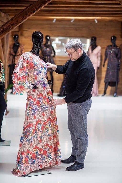Mezi zákazníky teplického Couture Atelieru Moravec dnes patří podle Jiřího jak dámy, tak i pánové