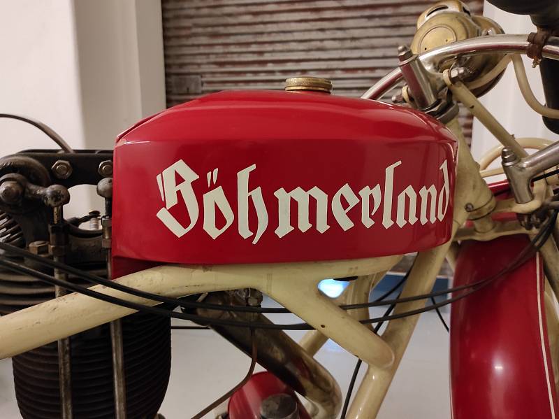 Legendární motocykl s českoněmeckým názvem Čechie-Böhmerland.
