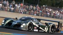 Bentley, které v roce 2003 jako poslední vyhrálo závod Le Mans ve skutečnosti, nebylo Bentley, ale přestavěným Audi R8C z roku 1999. Za volanty se střídali Tom Kristensen, Rinaldo Capello a Guy Smith.