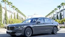 Luxusní vozy: 2. BMW 7 - 74 kusů