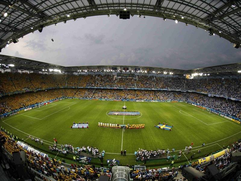 Utkání Řecko - Švédsko viděl narvaný stadion v Innsbrucku.