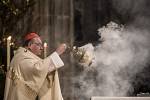 Kardinál Dominik Duka celebroval 24. prosince půlnoční mši v katedrále sv. Víta v Praze.