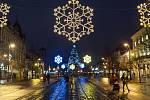 Kromě vánočních trhů slovenské Košice přivítají návštěvníky také bohatou světelnou vánoční výzdobou. Jedním z hlavních lákadel také bude vyhlídkový kolotoč.