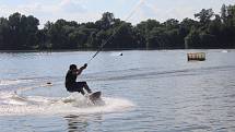 Wakeboarding získává v Česku stále více příznivců - Veselý vlek ve Veselé u Mnichova Hradiště na Mladoboleslavsku vznikl díky Ladislavu Laurynovi