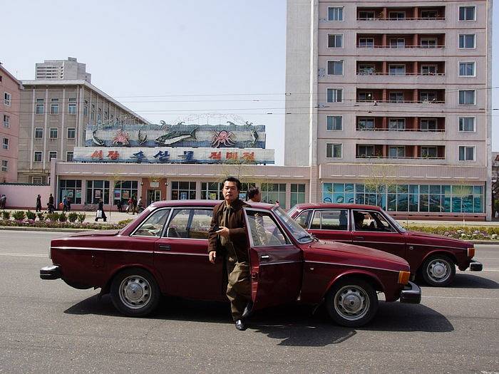 Volvo 144 v Severní Koreji.