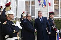 Francois Hollande a David Cameron