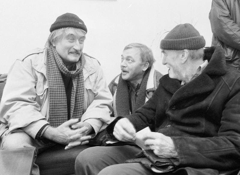 V debatě s Pavlem Landovským a Karlem Krylem (1989