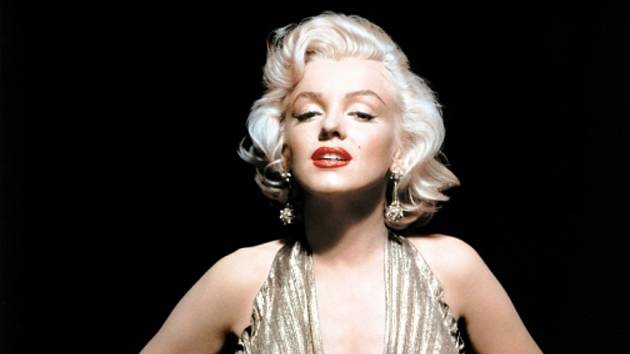 Slavné šaty Marilyn Monroeové se prodaly za 4,8 milionu dolarů - Deník.cz