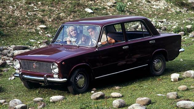 VAZ 2101 - Lada 1200 se prodávala již od roku 1971 také v Československé socialistické republice