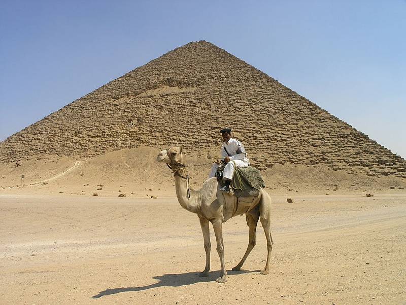 Červená pyramida v Dáhšúru