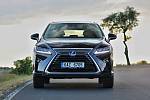 Lexus RX 450hL.