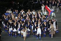 Čeští sportovci při slavnostním zahájení olympijských her v Londýně