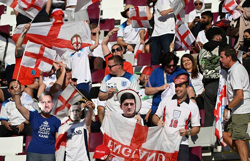 Angličtí fanoušci na fotbalovém MS v Kataru.