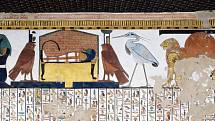 Ptáci se hojně objevují na starověkých egyptských freskách i v hieroglyfech