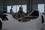 Československý ultralight Shark se vyrábí ve slovenské Senici. Aktuálně takových letadel na světě létá přes sto. Jedním z "otců" letounu je Vladimír Pekár (na snímku).