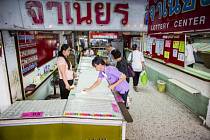 Prodej losů do thajské státní loterie, ilustrační foto