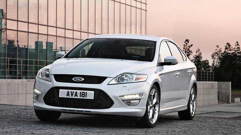 Nejhorší vůz střední třídy: A nejhůř ze všech skončil v daném segmentu Ford Mondeo, který neprojde technickou v 8,3 % případů. Nejčastěji jsou problematické brzdy a zavěšení. Průměrný nájezd 74 000 kilometrů.