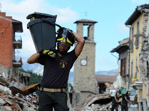 Oblast v centrální Itálii postihlo zemětřesení o síle 6,2 stupně 24. srpna a vyžádalo si 297 obětí.