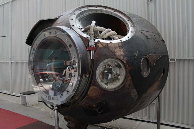 Návratový modul kosmické lodi Sojuz 28 v Leteckém muzeu Vojenského historického ústavu Praha - Kbely.