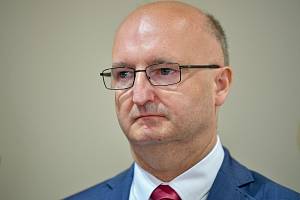 Odvolaný náměstek ministra zahraničí Piotr Wawrzyk se pokusil o sebevraždu