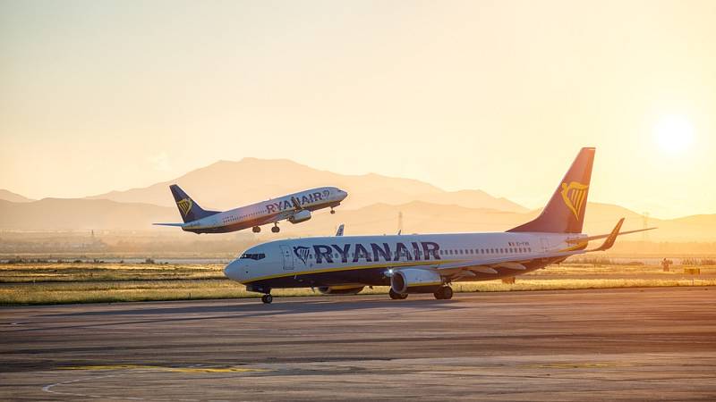Letadla společnosti Ryanair na letišti v italském Cagliari.