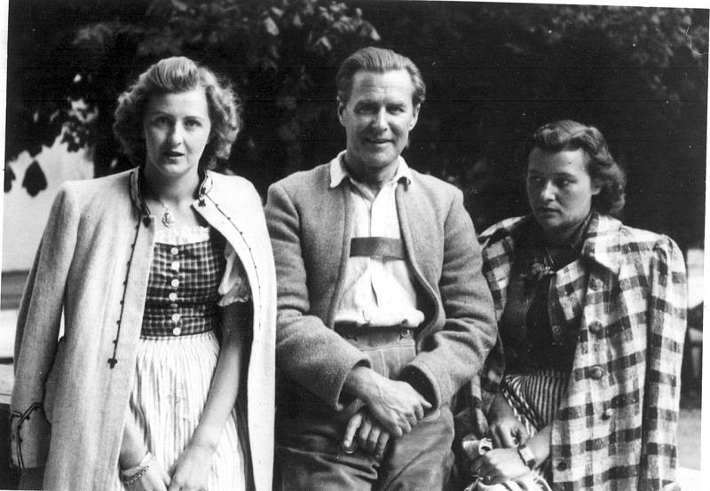 Eva Braunová pocházela z Mnichova a ráda se nechávala fotografovat v tradičním bavorském kroji