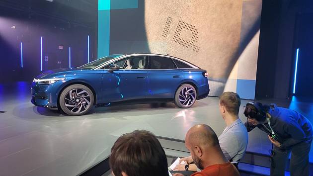 Automobilka Volkswagen odhalila na slavnostní premiéře v Berlíně nový model ID.7.