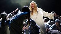 S postavou Ježíše v muzikálu Jesus Christ Superstar zpěvák Kamil Střihavka dokonale srostl. 
