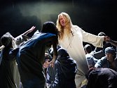 S postavou Ježíše v muzikálu Jesus Christ Superstar zpěvák Kamil Střihavka dokonale srostl