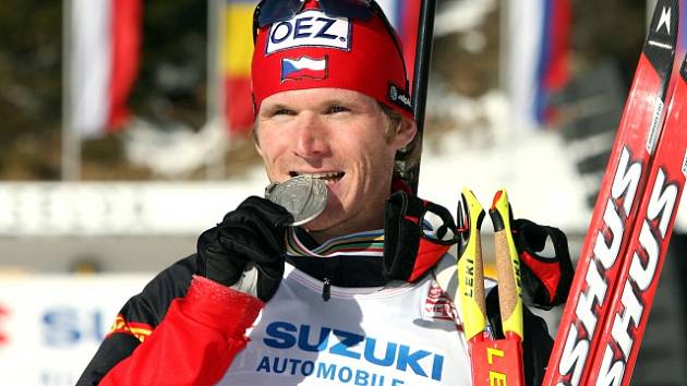 UMÍ TO TAM. Michal Šlesingr získal na MS 2007 v Anterselvě dvě medaile.