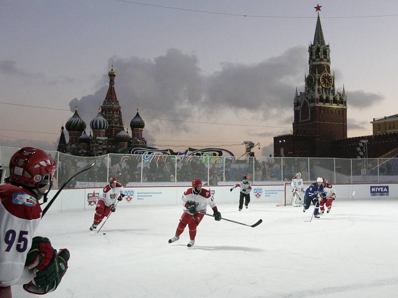 Utkání hvězd ruské Kontinentální ligy se hrálo pod širým nebem v blízkosti moskevského Kremlu.