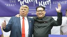 Americký prezident Donald Trump a vůdce KLDR Kim Čong-un. Vypadají jako skuteční.