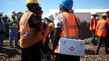 Osvěta v oblasti ochrany před koronavirem mezi dělníky na tanzanské centrální železniční trati