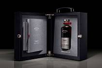 Speciální edice Black Bowmore DB5 1964 Whisky