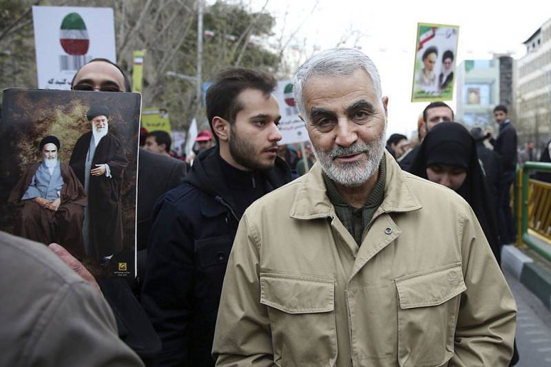 Nejvyšší generál íránských revolučních gard Kásem Solejmání, když byl ještě naživu