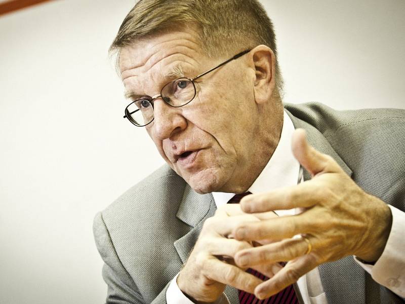 UZNÁVANÝ ODBORNÍK. Jukka Laaksonen (64) je absolventem technické vědy v Helsinkách. V energetice působí od 70. let. Od letošního jara je viceprezidentem Rusatom Overseas. 