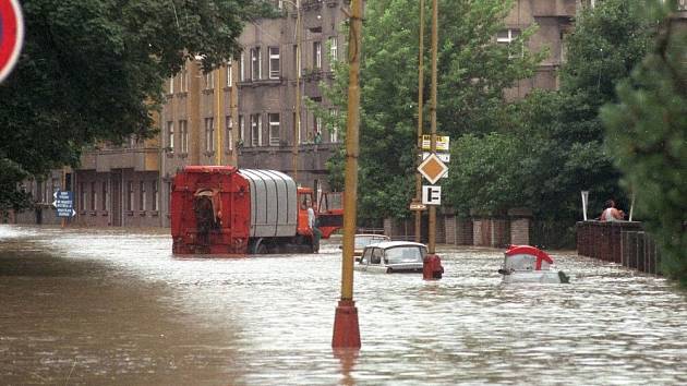 Při povodních v roce 1997 velká voda zaplavila i centrum Přerova. V nejkritičtějších chvílích dosahovala voda výšku i dva metry.