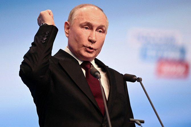 Vladimir Putin při projevu po prezidentských volbách.