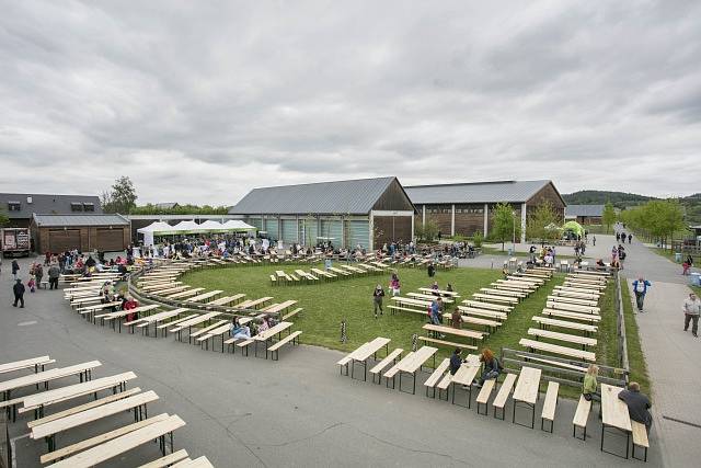 Babišova farma Čapí hnízdo, kongresové centrum Agrofertu