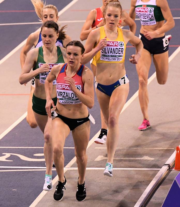 Simona Vrzalová, rozběh na 1 500 m