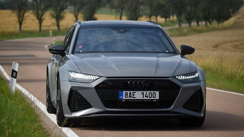 Audi RS6 Avant je mimořádně rychlé na všech typech silnic