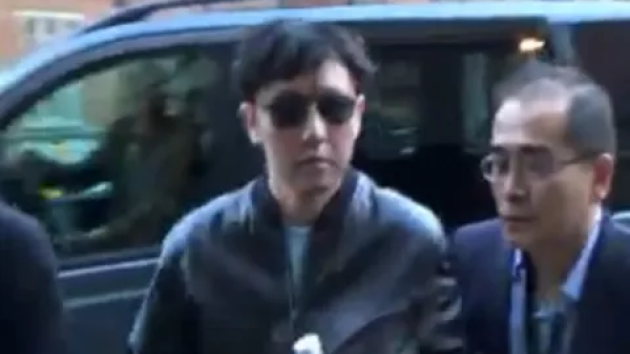 Na snímku je údajně Kim Čong-čul, když v roce 2015 navštívil v Londýně koncert Erika Claptona