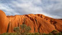 Australská hora Uluru, známá také jako Ayersova skála