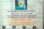 Plakát s hledaným Pablem Escobarem z roku 1992