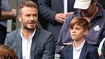 Středa na Wimbledonu: David Beckham se synem