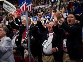 Delegáti republikánského nominačního sjezdu schválili v pondělí v Clevelandu programovou platformu, která je zřejmě nejkonzervativnější v dějinách strany.