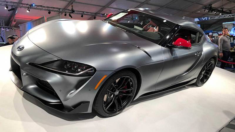 Úplně první vyrobená Toyota Supra Mk.V